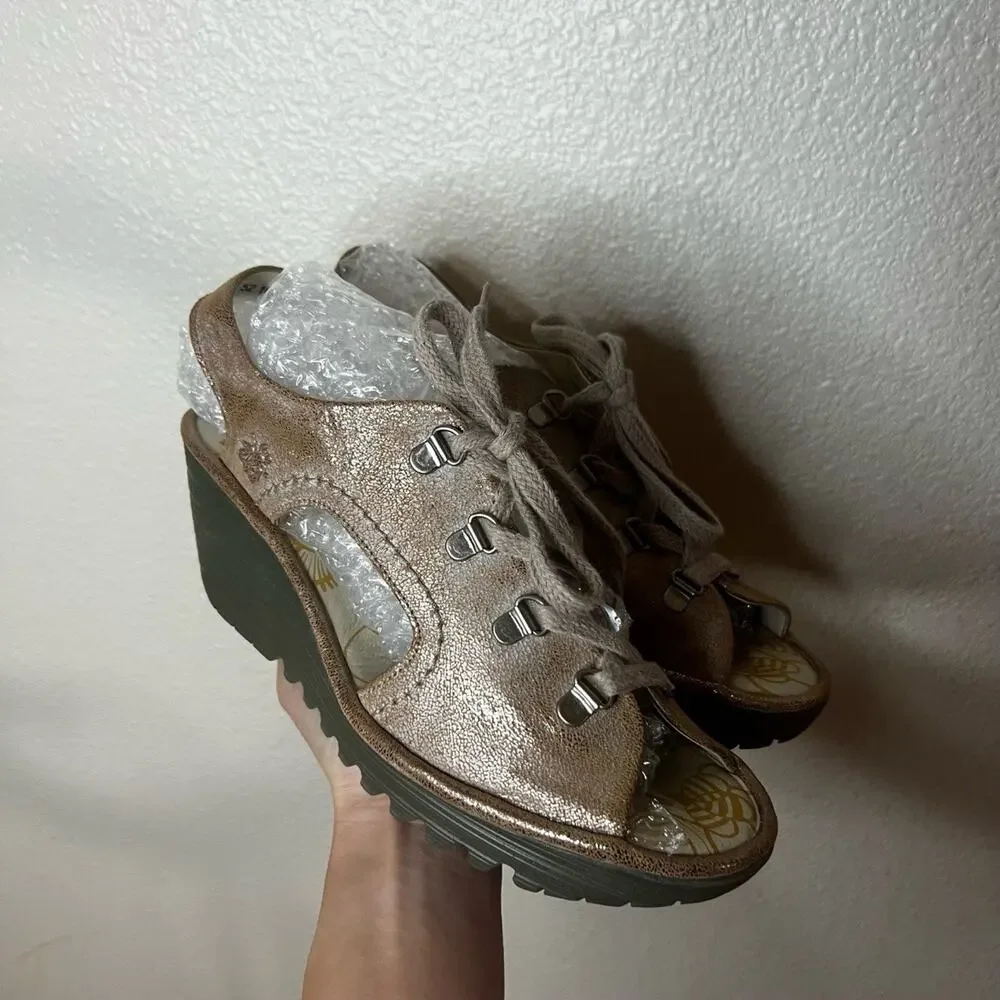 Fly London Yuta Wedge Sandals Open Toe Lace-Up Rose Gold Metallic 2.5